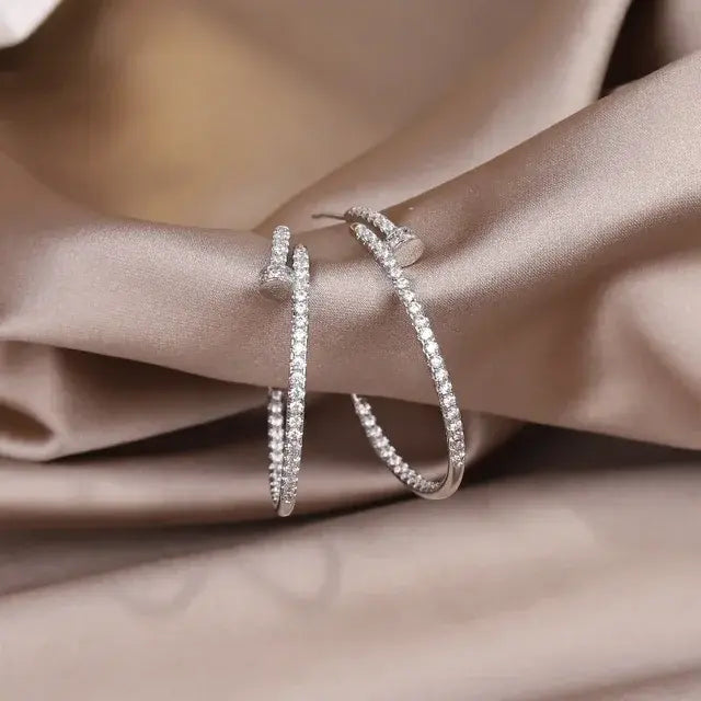 Beautiful and Elegant Ring - Multi-Color Statement Ring Collection