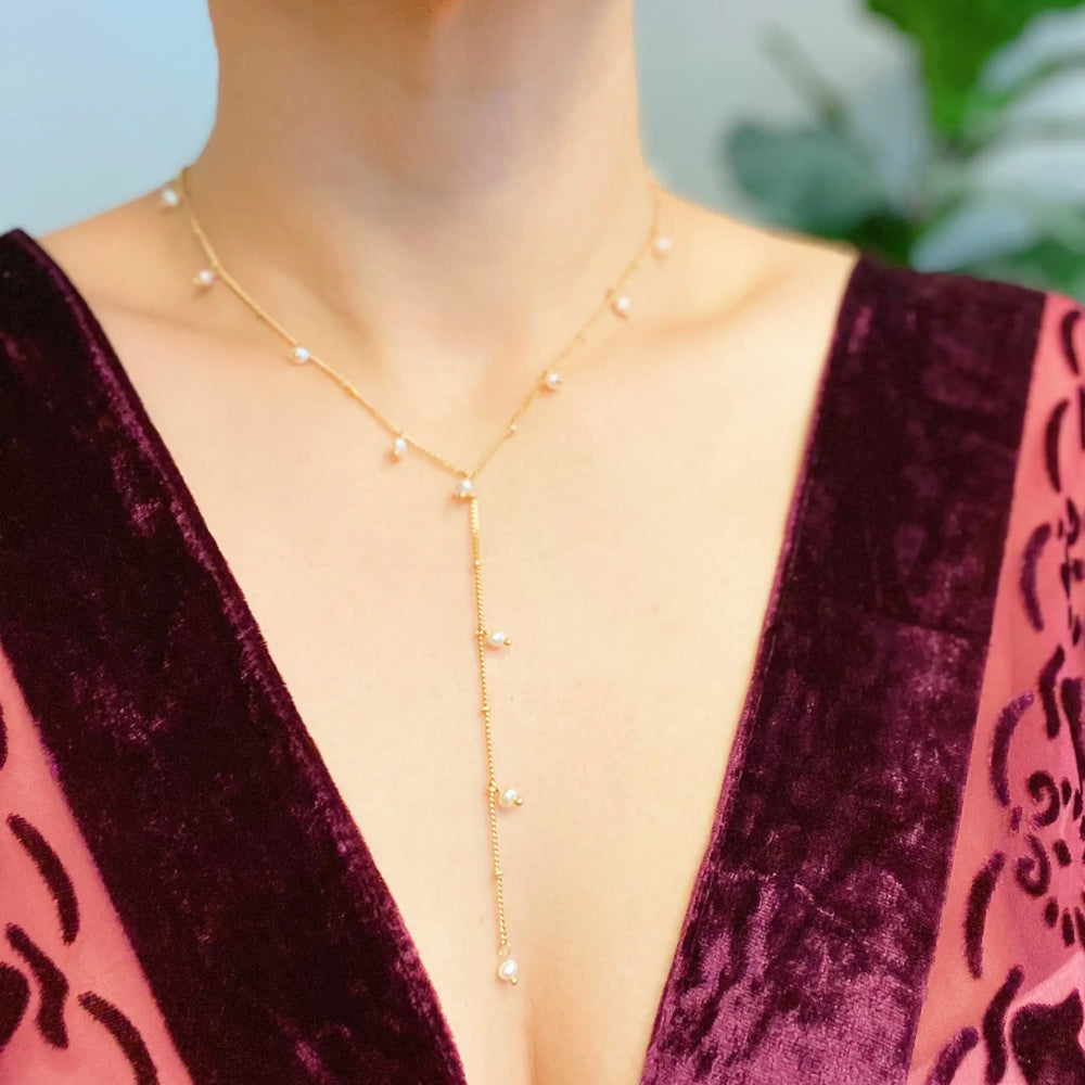 Luxurious Freshwater Pearl Dangle T Necklace