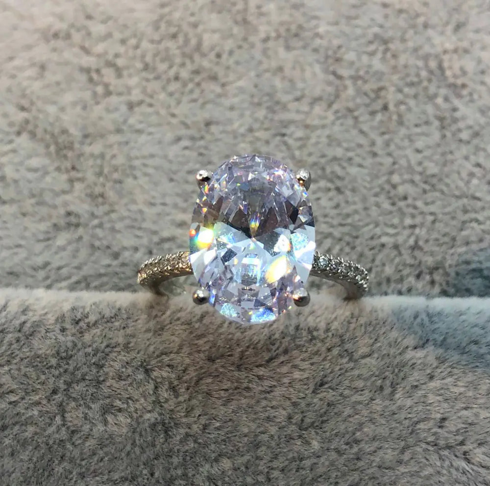 Elegant Diamond Studded Silver Ring