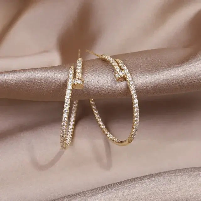Beautiful and Elegant Ring - Multi-Color Statement Ring Collection