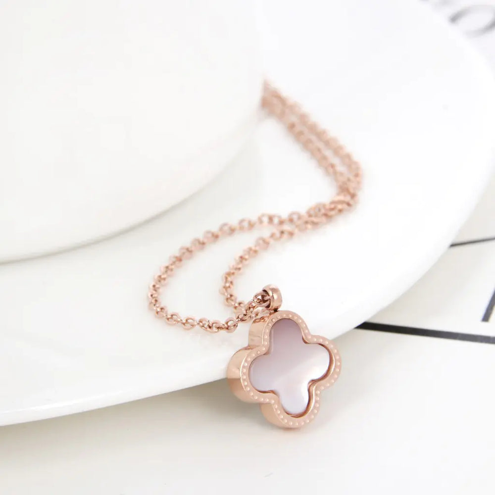 Clover Necklace with Elegant Pendant Design